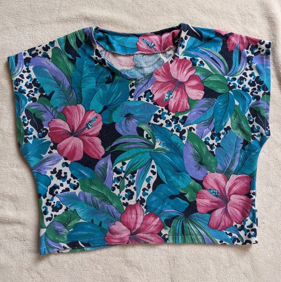 Hand sewn crop top - Picture 1 of 3